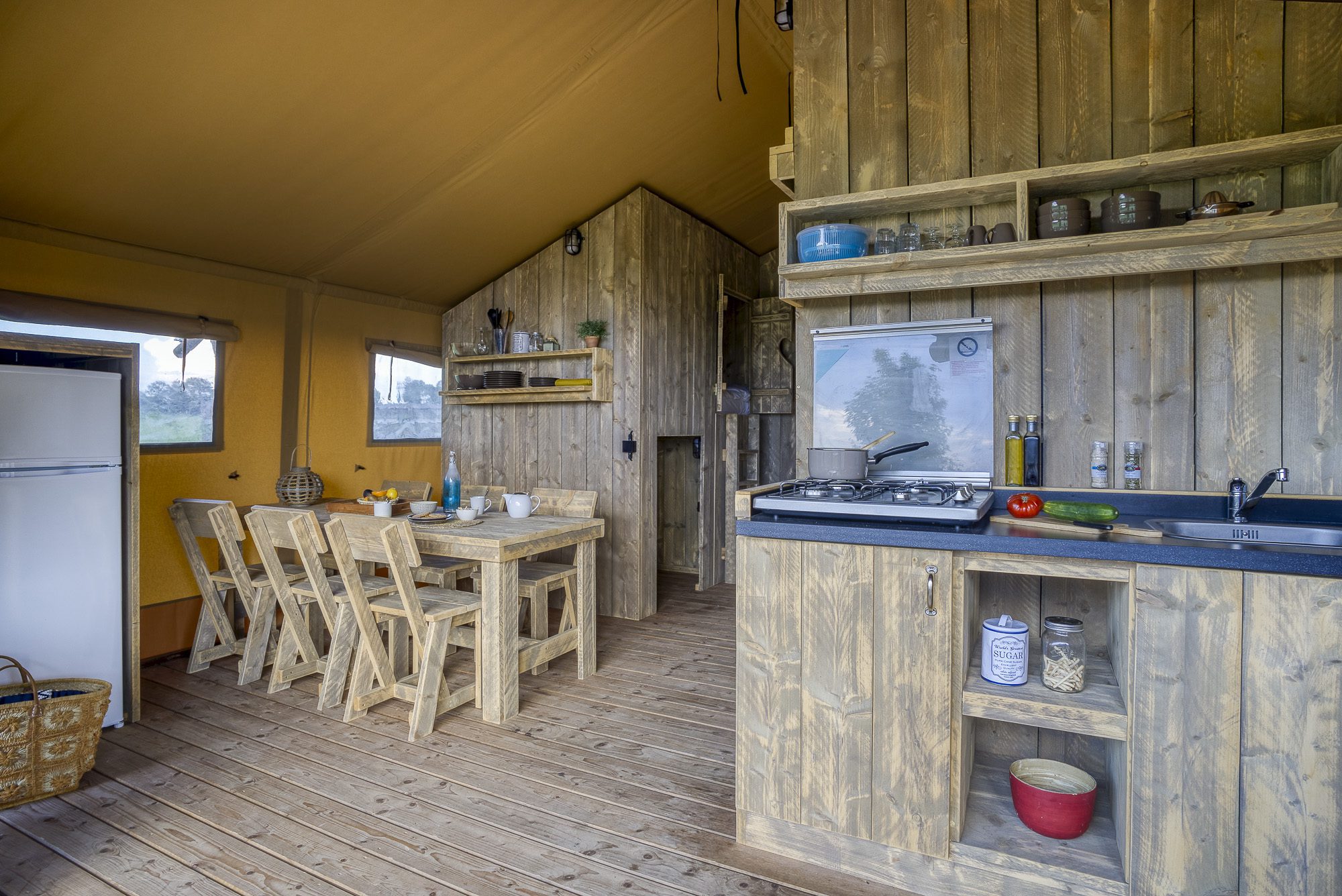 2021_Village_flottant_pressac_hebergement_tente_safari_0111.jpg