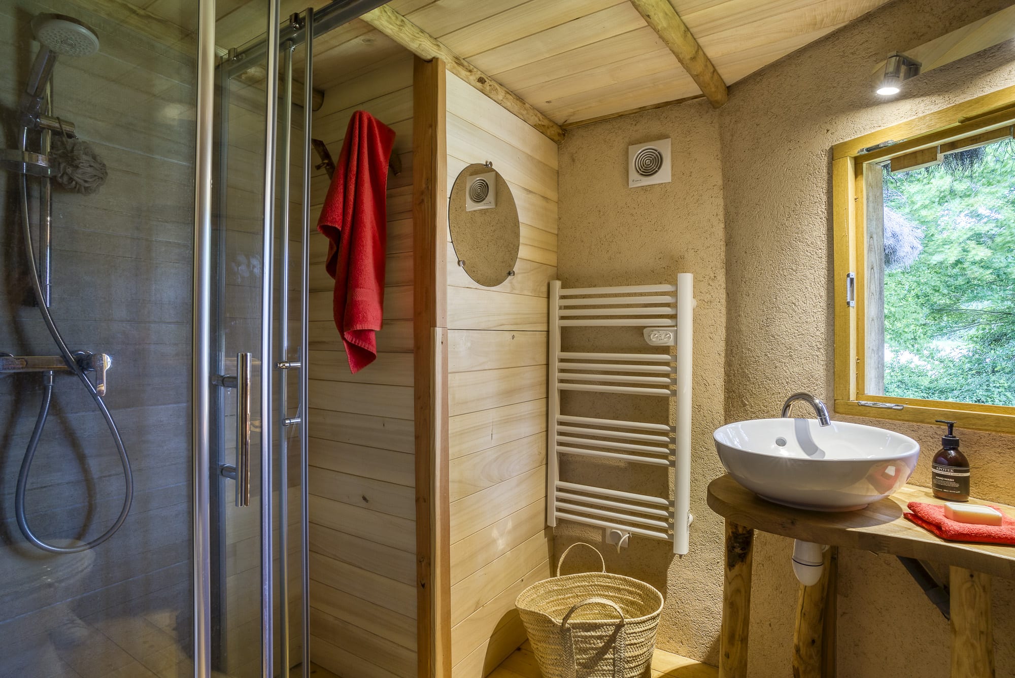 2021_Village_flottant_pressac_hebergement_lodge_chevalier_025.jpg